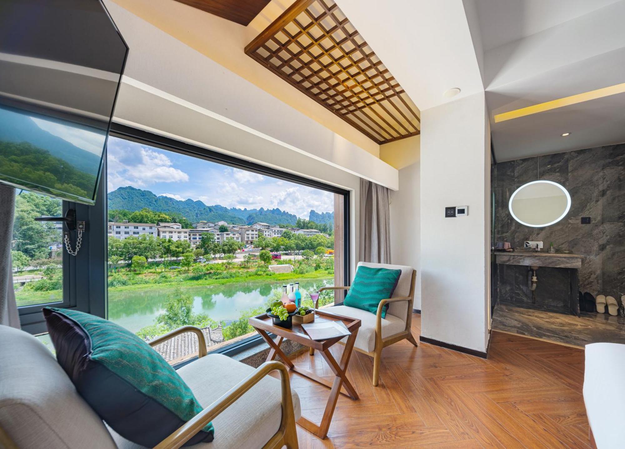 張家界武陵源北岸輕奢客棧 森林公園店 Hotell Zhangjiajie Eksteriør bilde
