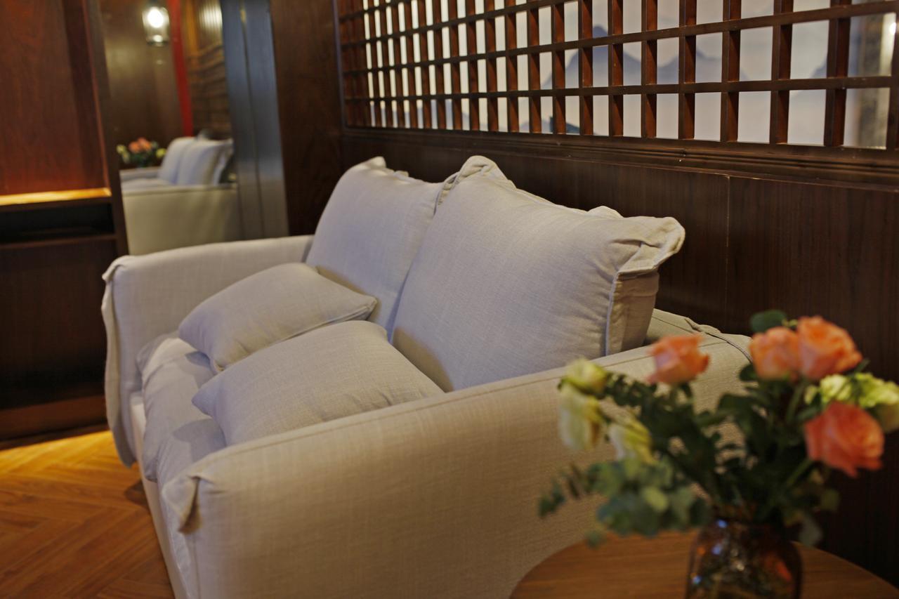 張家界武陵源北岸輕奢客棧 森林公園店 Hotell Zhangjiajie Eksteriør bilde