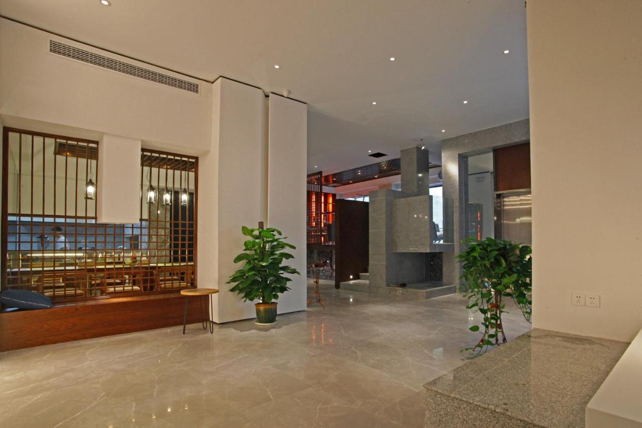 張家界武陵源北岸輕奢客棧 森林公園店 Hotell Zhangjiajie Eksteriør bilde